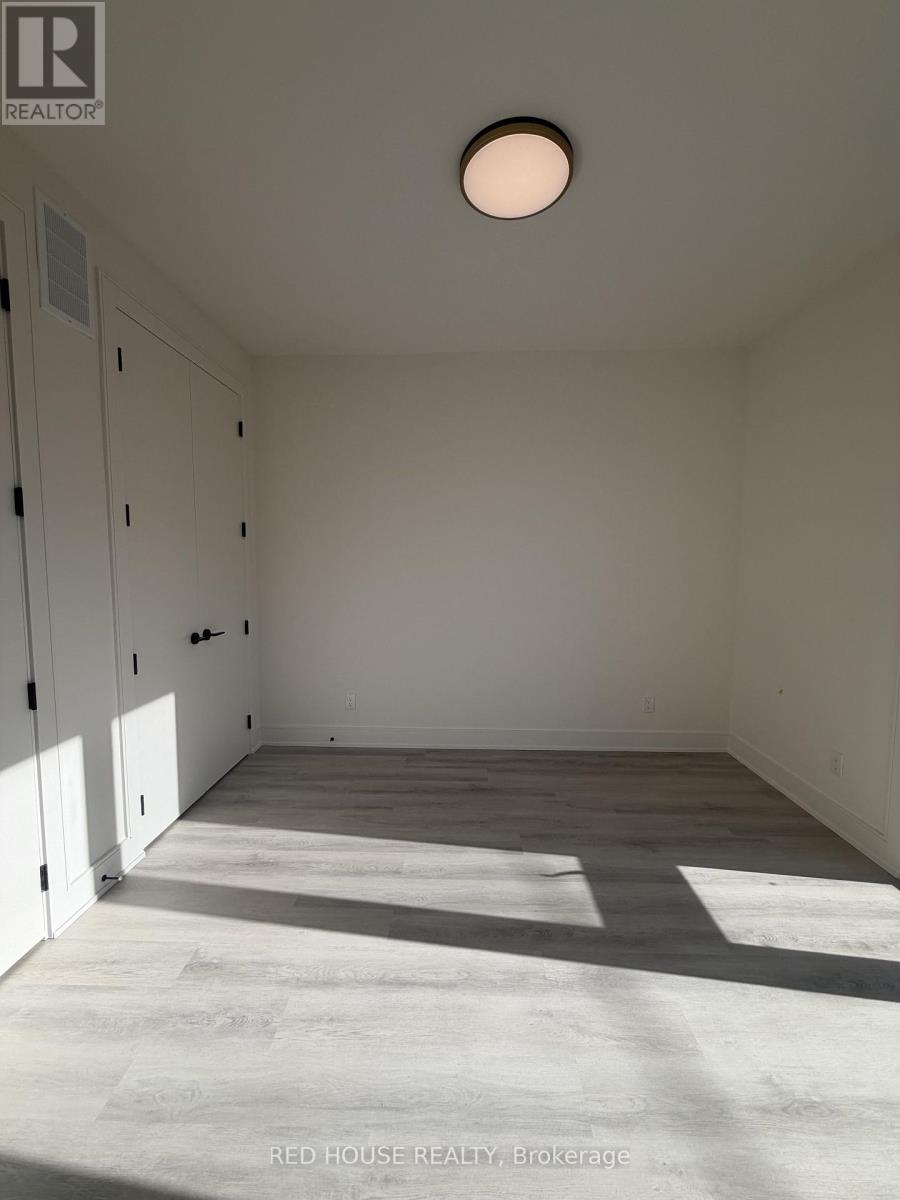 210 Ellis Avenue — photo 10