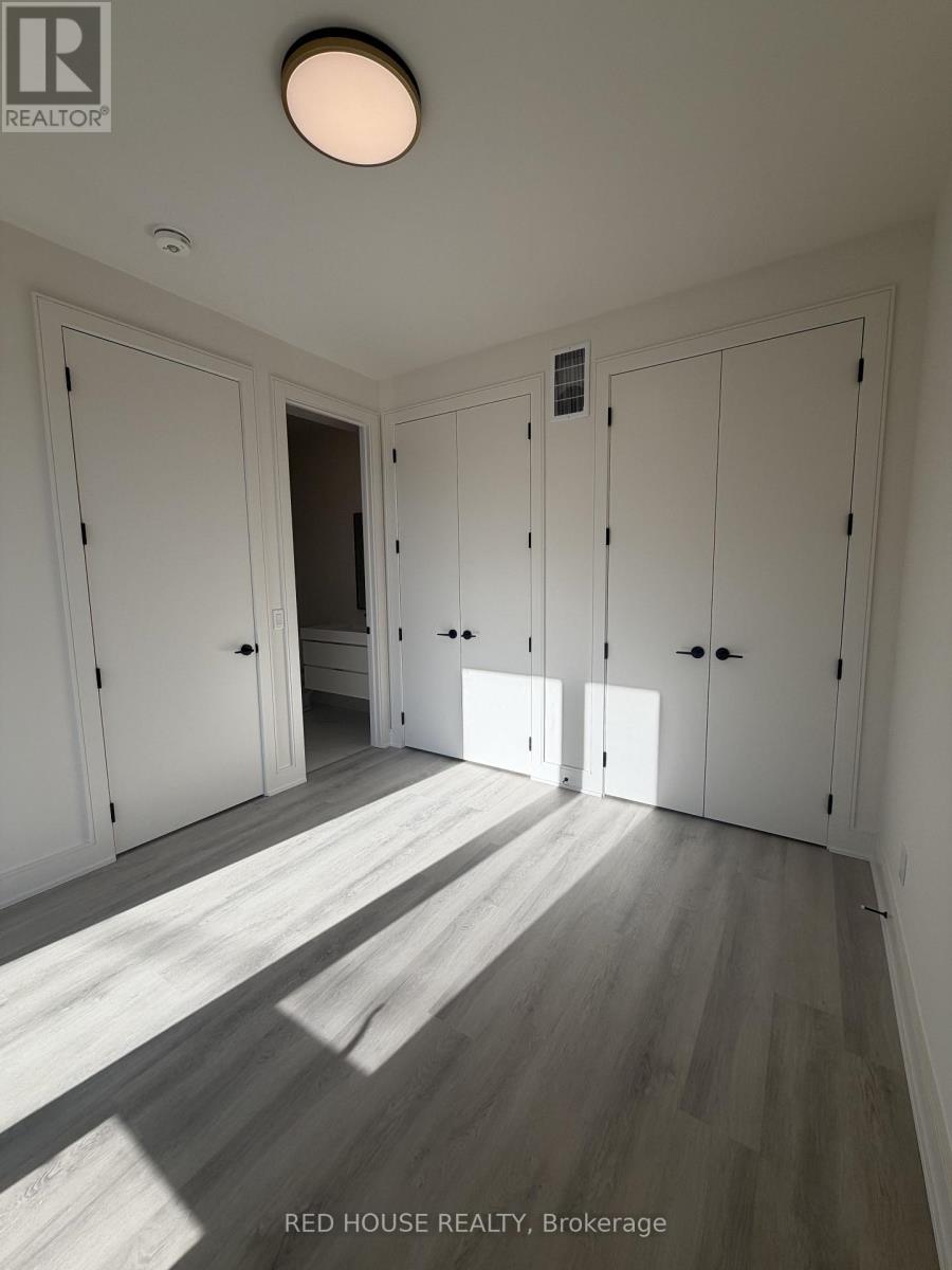 210 Ellis Avenue — photo 12