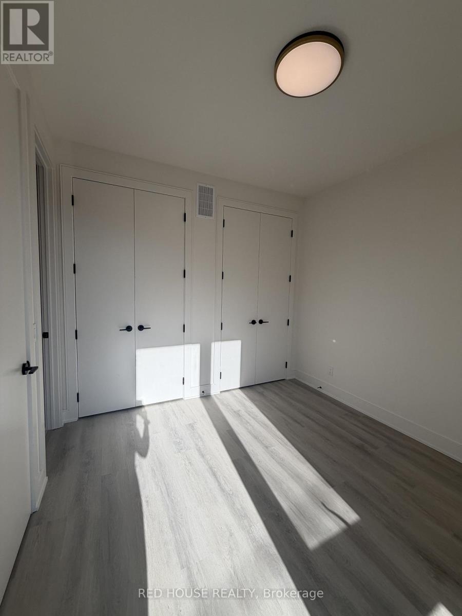 210 Ellis Avenue — photo 13