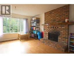 Den - 22 577 Sixth St, Nanaimo, BC V9R5W6 Photo 6