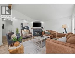 Office - 75 Valley Brook Circle Nw, Calgary, AB T3B5S2 Photo 6