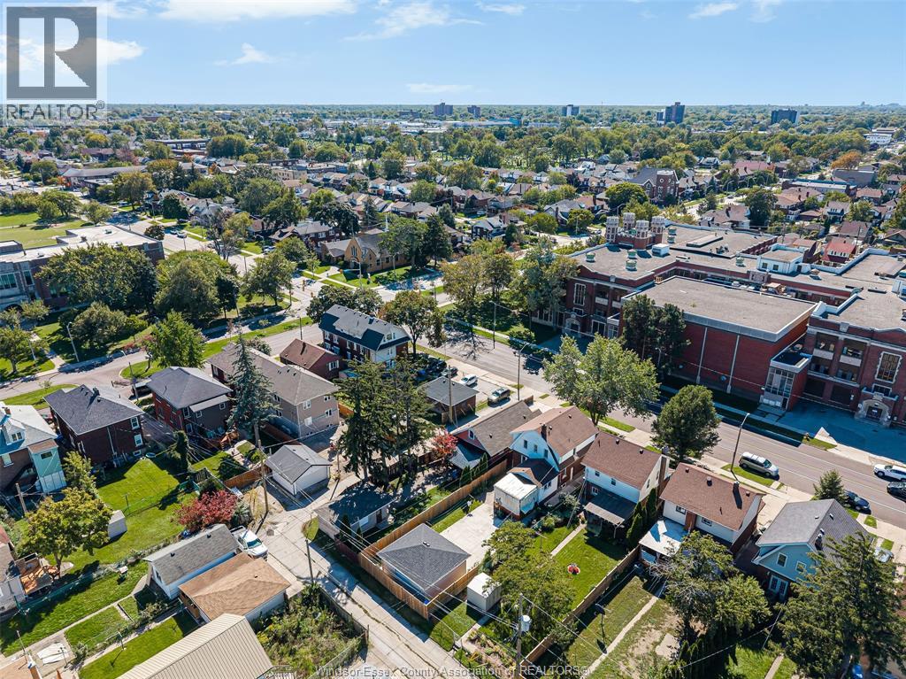 1174 PARENT AVE - Image 29