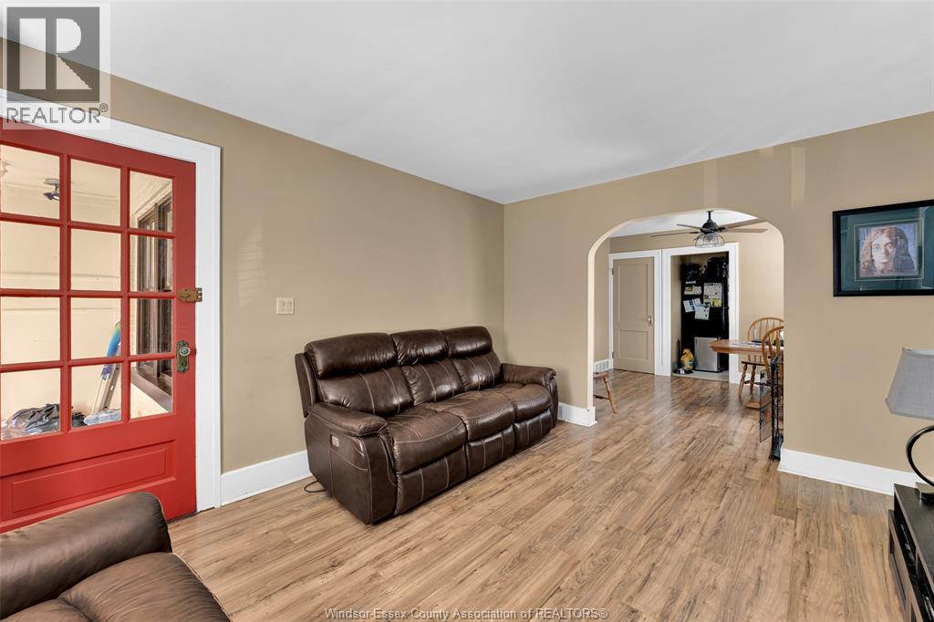 1174 PARENT AVE - Image 6