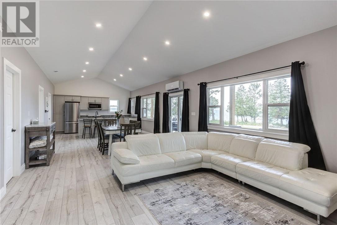 237 GRANDOR Road - Image 3