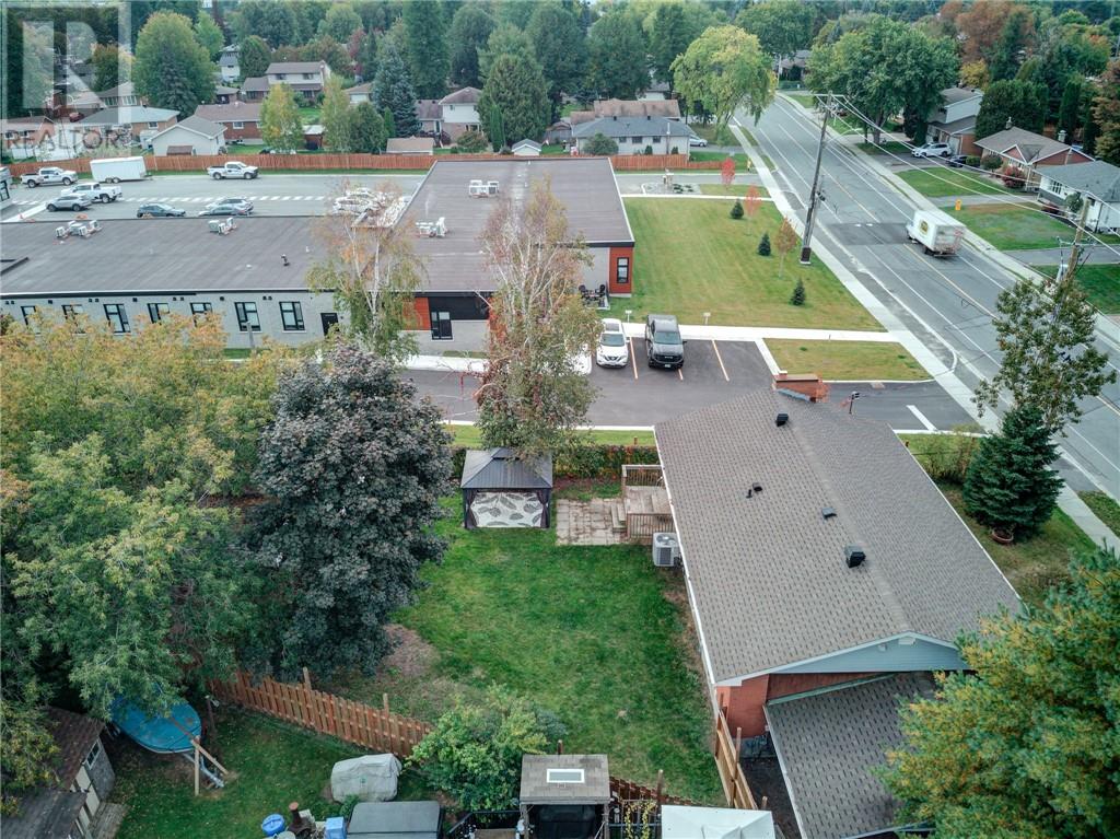 890 Auger Avenue - 27