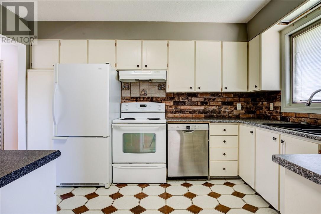 890 Auger Avenue - 7