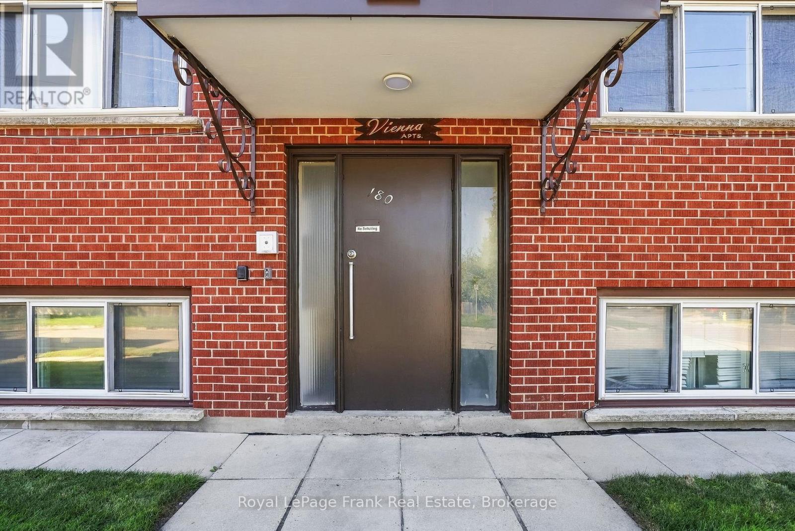 180 NIPIGON STREET, Oshawa (McLaughlin) — photo 10