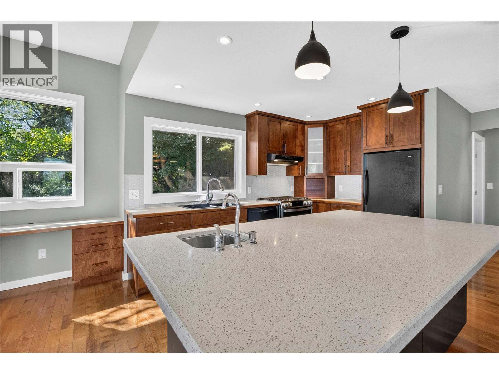 220 West Bench Drive, Penticton