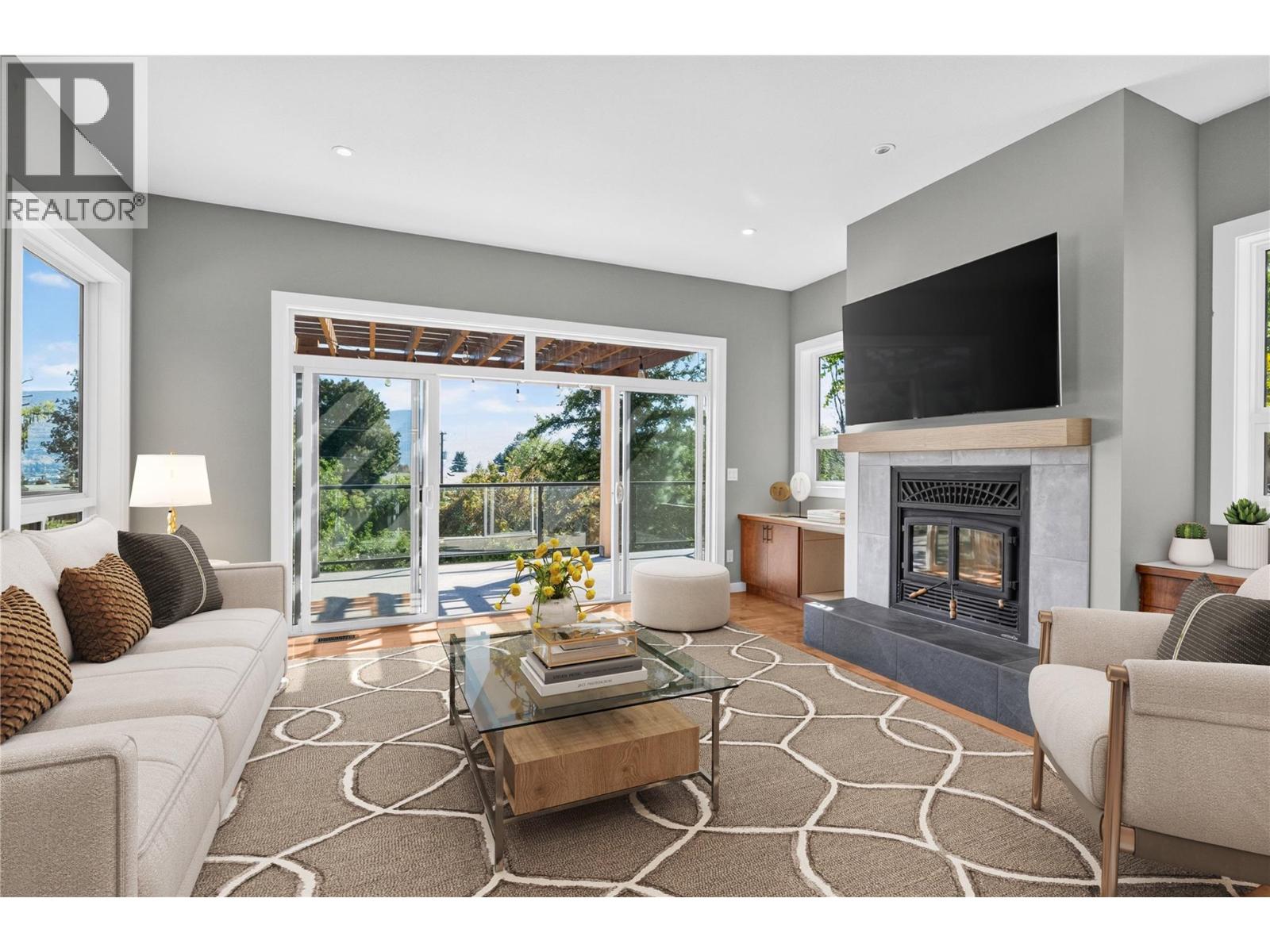 220 West Bench Drive, Penticton