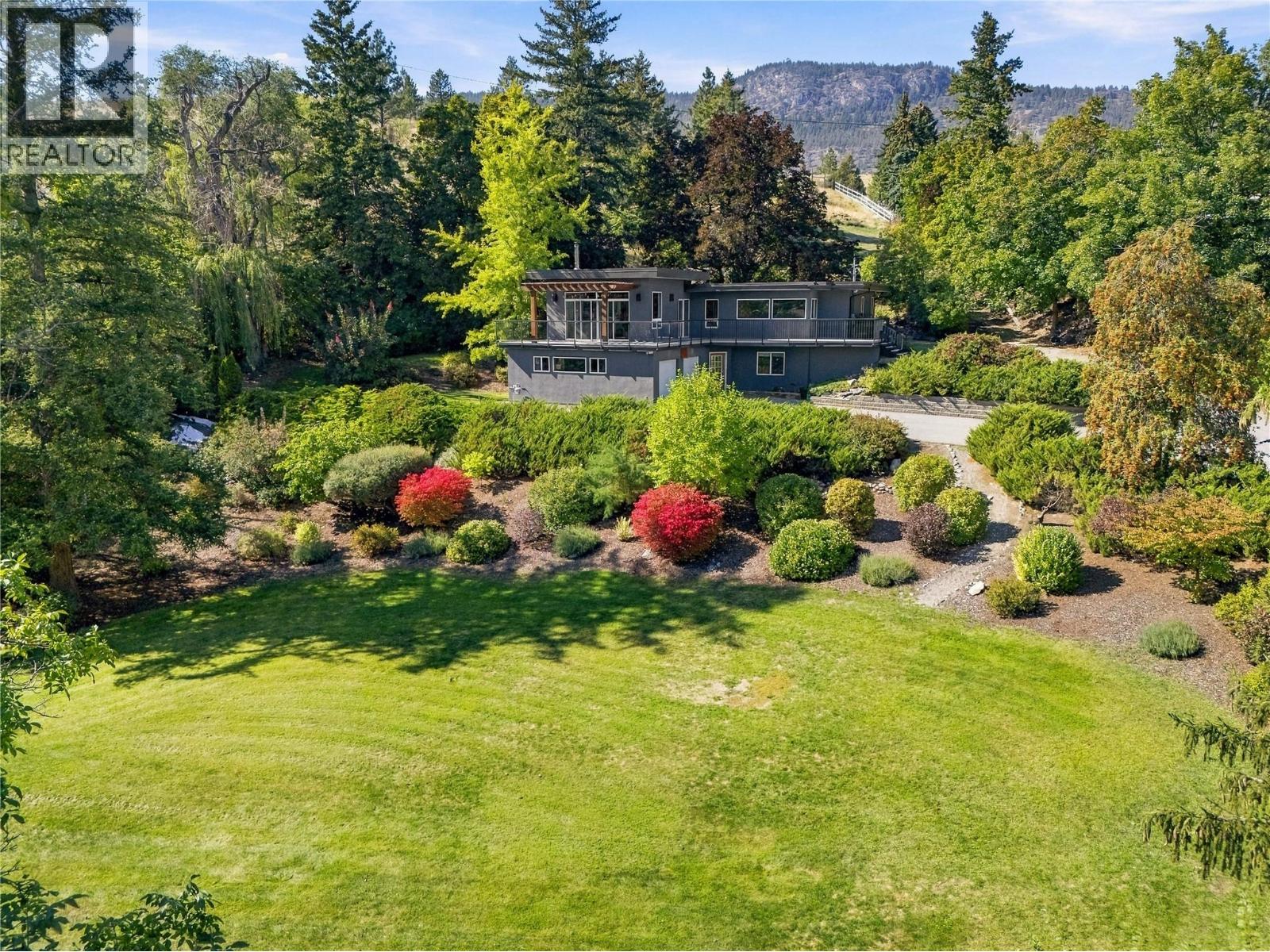 220 West Bench Drive, Penticton