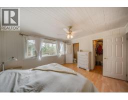 2396 Nault Road, Pass Creek, BC V1N4T5 Photo 19
