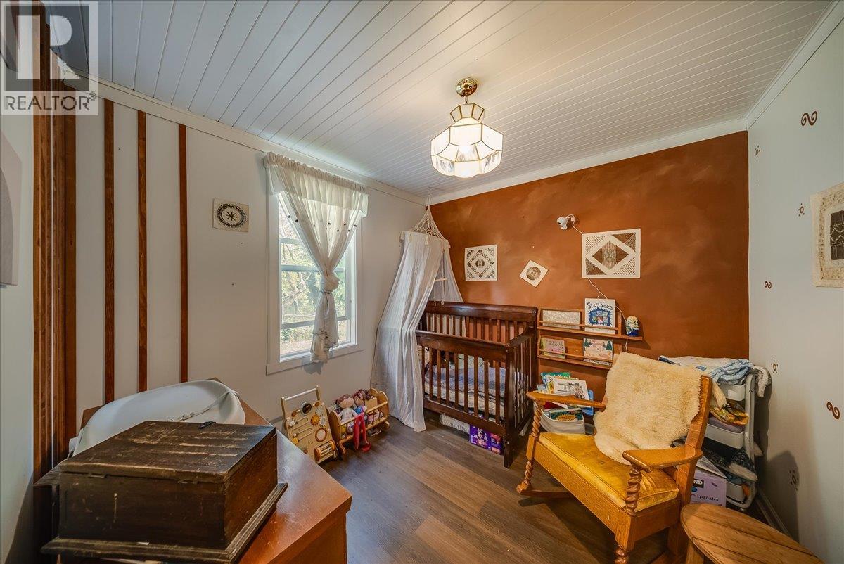 2396 NAULT Road - 26