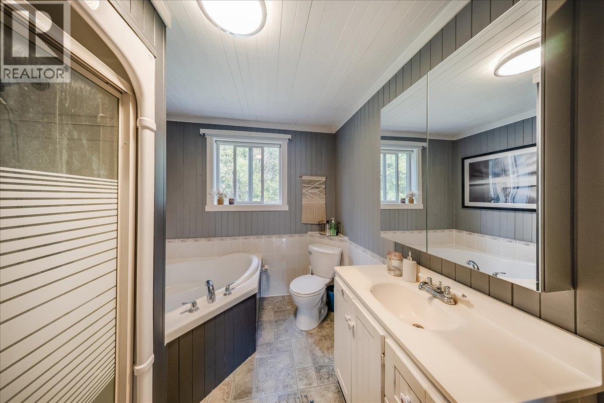 2396 NAULT Road - 23