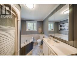 2396 Nault Road, Pass Creek, BC V1N4T5 Photo 23