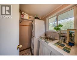 2396 Nault Road, Pass Creek, BC V1N4T5 Photo 22