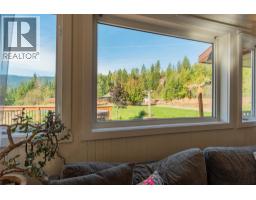 2396 Nault Road, Pass Creek, BC V1N4T5 Photo 35