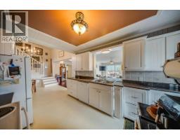 2396 Nault Road, Pass Creek, BC V1N4T5 Photo 18