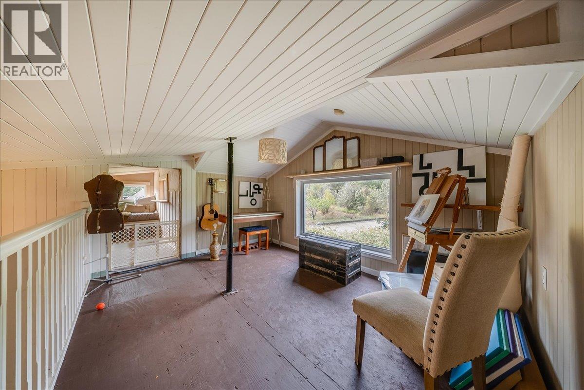 2396 NAULT Road - 30