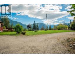 2396 Nault Road, Pass Creek, BC V1N4T5 Photo 58
