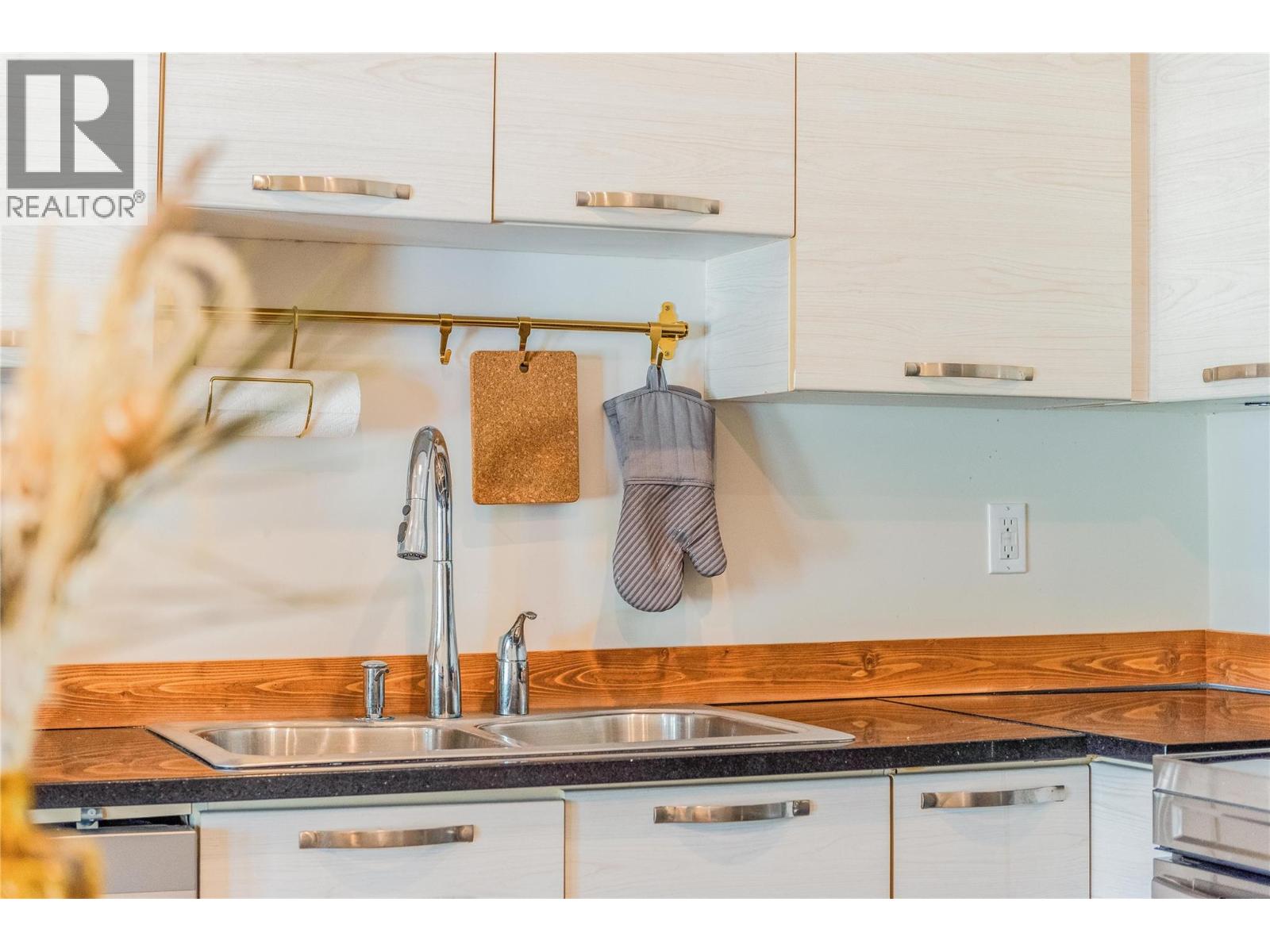 2396 NAULT Road - 51