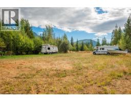 2396 Nault Road, Pass Creek, BC V1N4T5 Photo 44