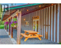 2396 Nault Road, Pass Creek, BC V1N4T5 Photo 46
