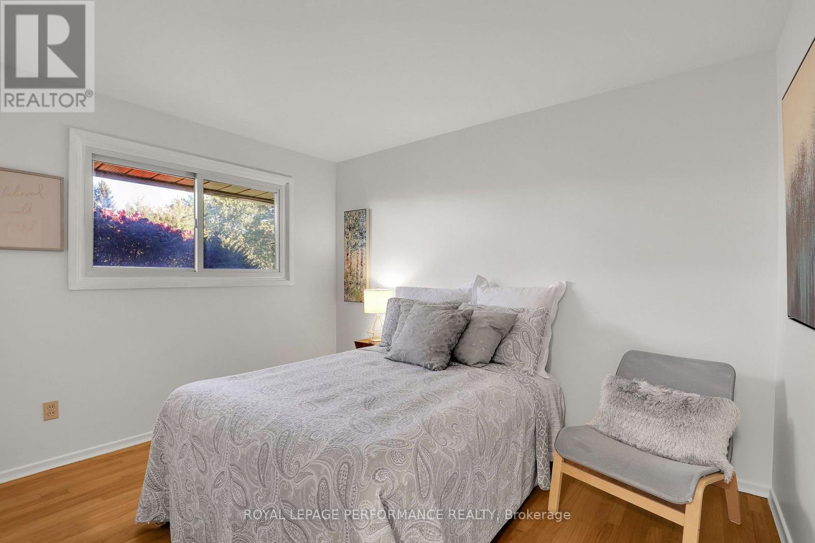 25 Thorncliff Place