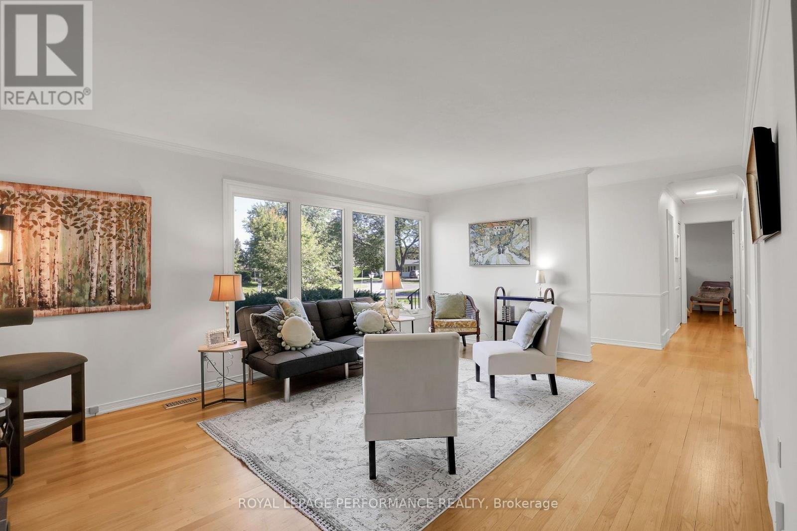 25 THORNCLIFF PLACE - 6