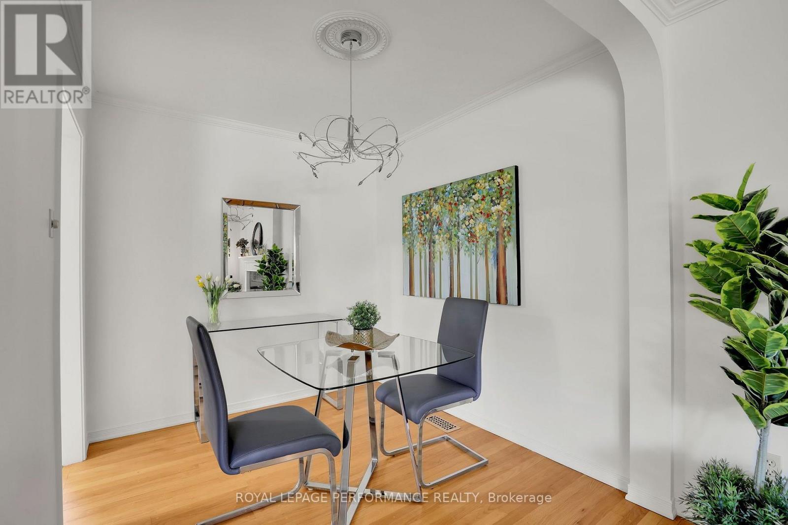 25 THORNCLIFF PLACE - 9