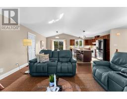 Bedroom 3 - 2711 Glen Smail Road, Edwardsburgh/cardinal, ON K0E1T0 Photo 10