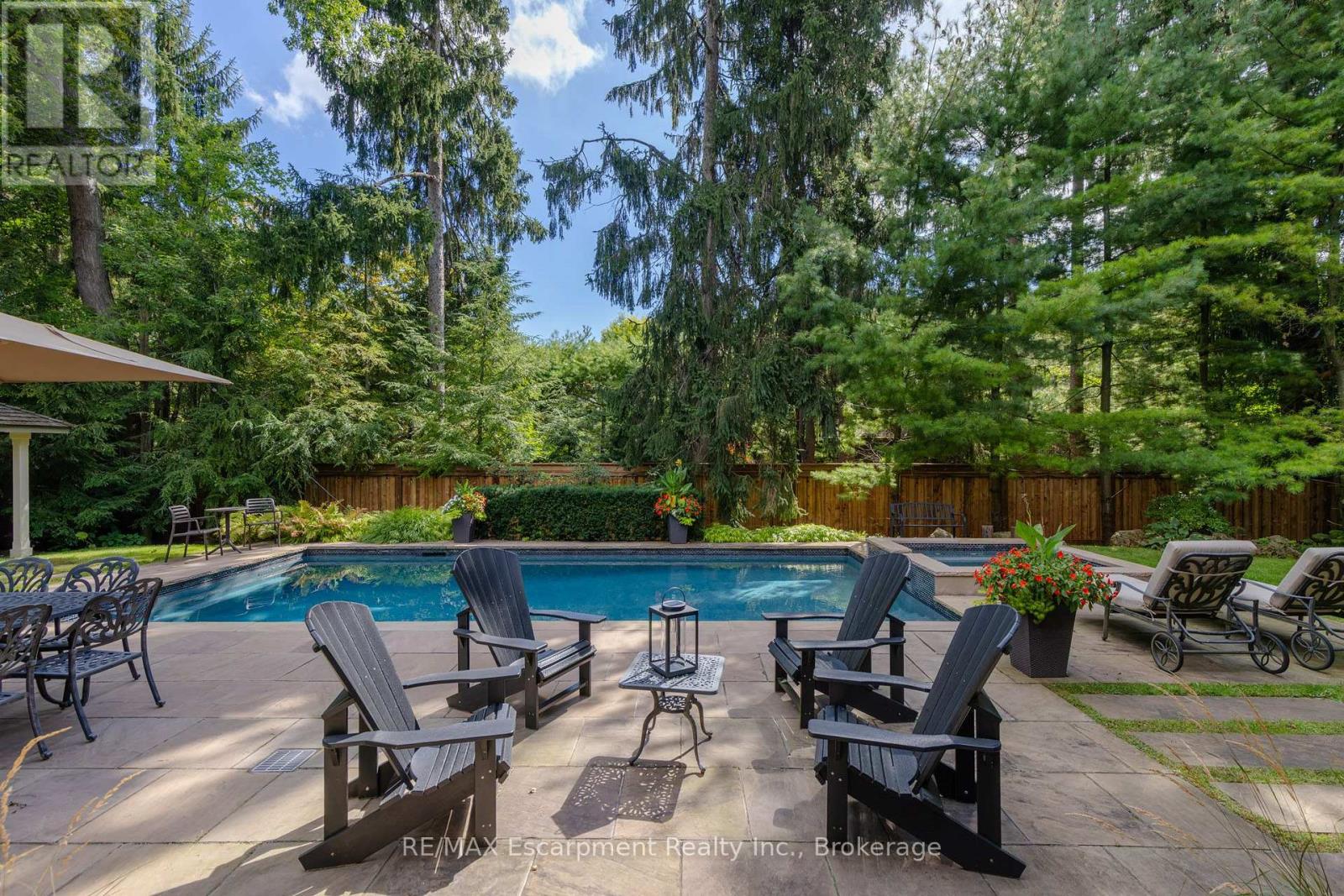 1074 LAVENDER LANE - Image 39