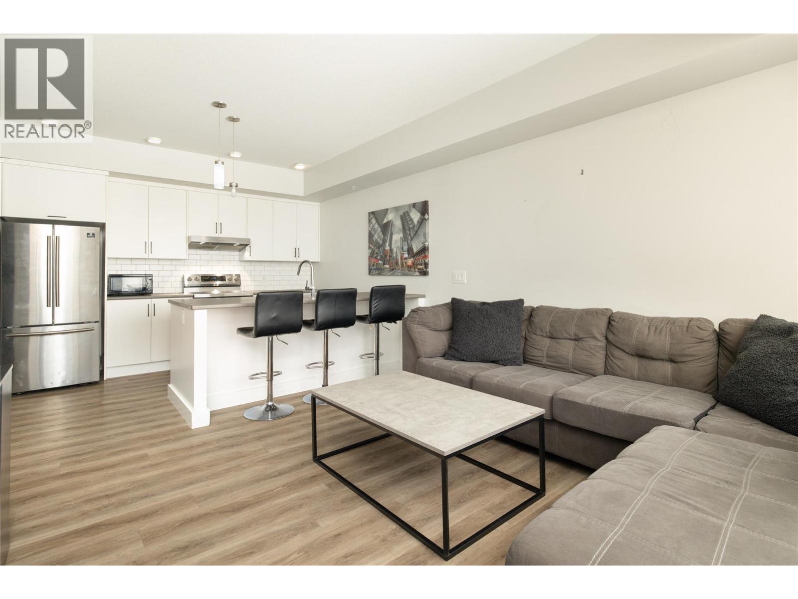 403 1215 St. Paul Street, Kelowna