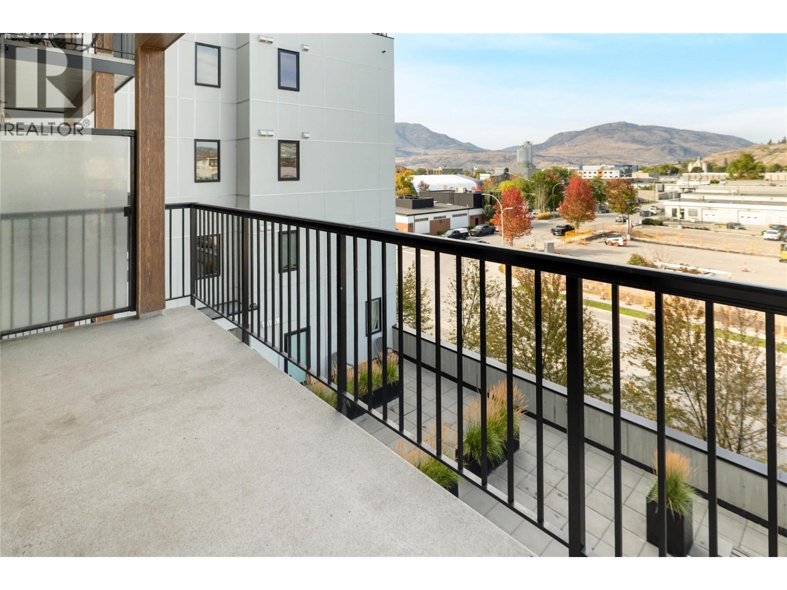 403 1215 St. Paul Street, Kelowna