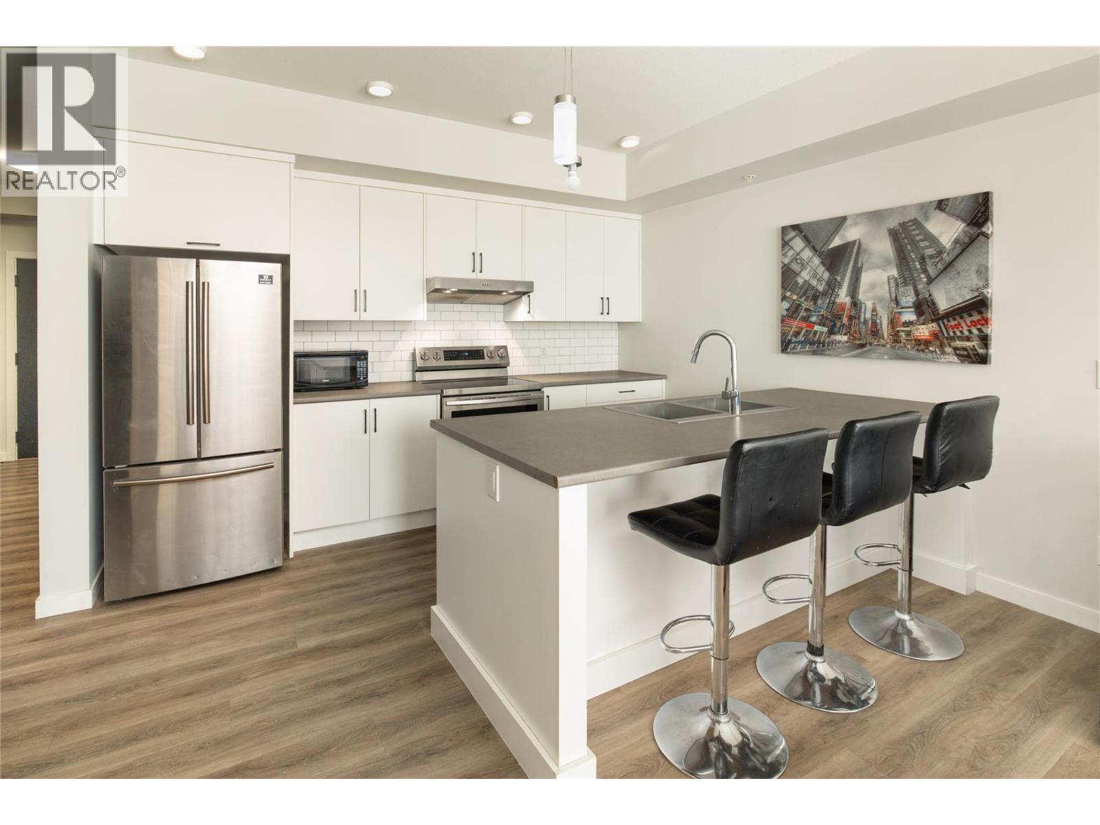 403 1215 St. Paul Street, Kelowna