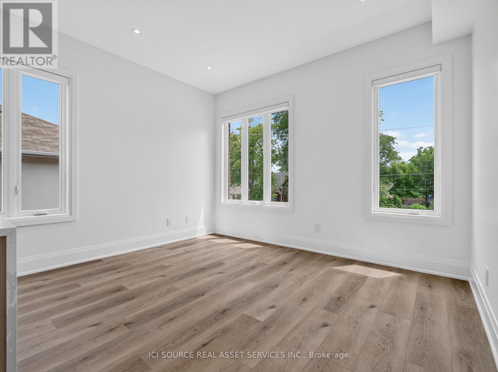 UNIT 4 - 28 NORCROSS ROAD, Toronto (Clanton Park) — photo 11