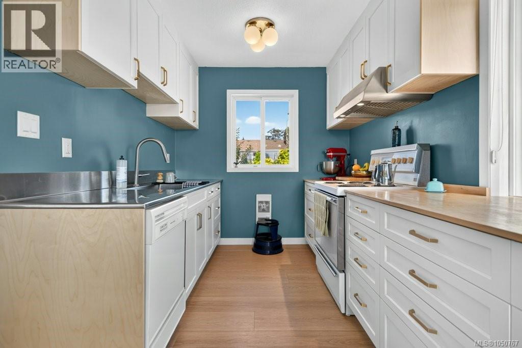 2158 Downey Ave - Image 29