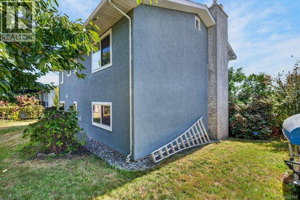 2158 Downey Ave - Image 83