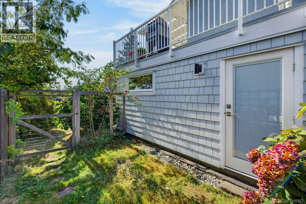 2158 Downey Ave - Image 85