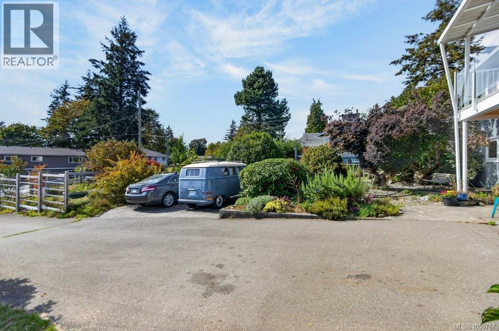 2158 Downey Ave - Image 72