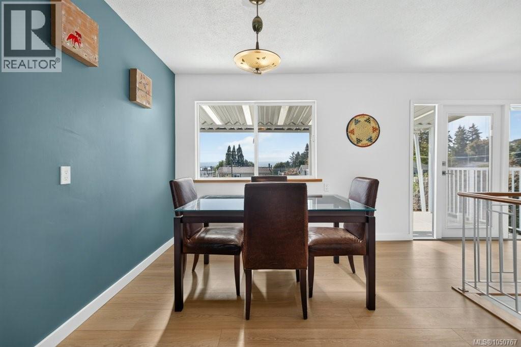2158 Downey Ave - Image 25
