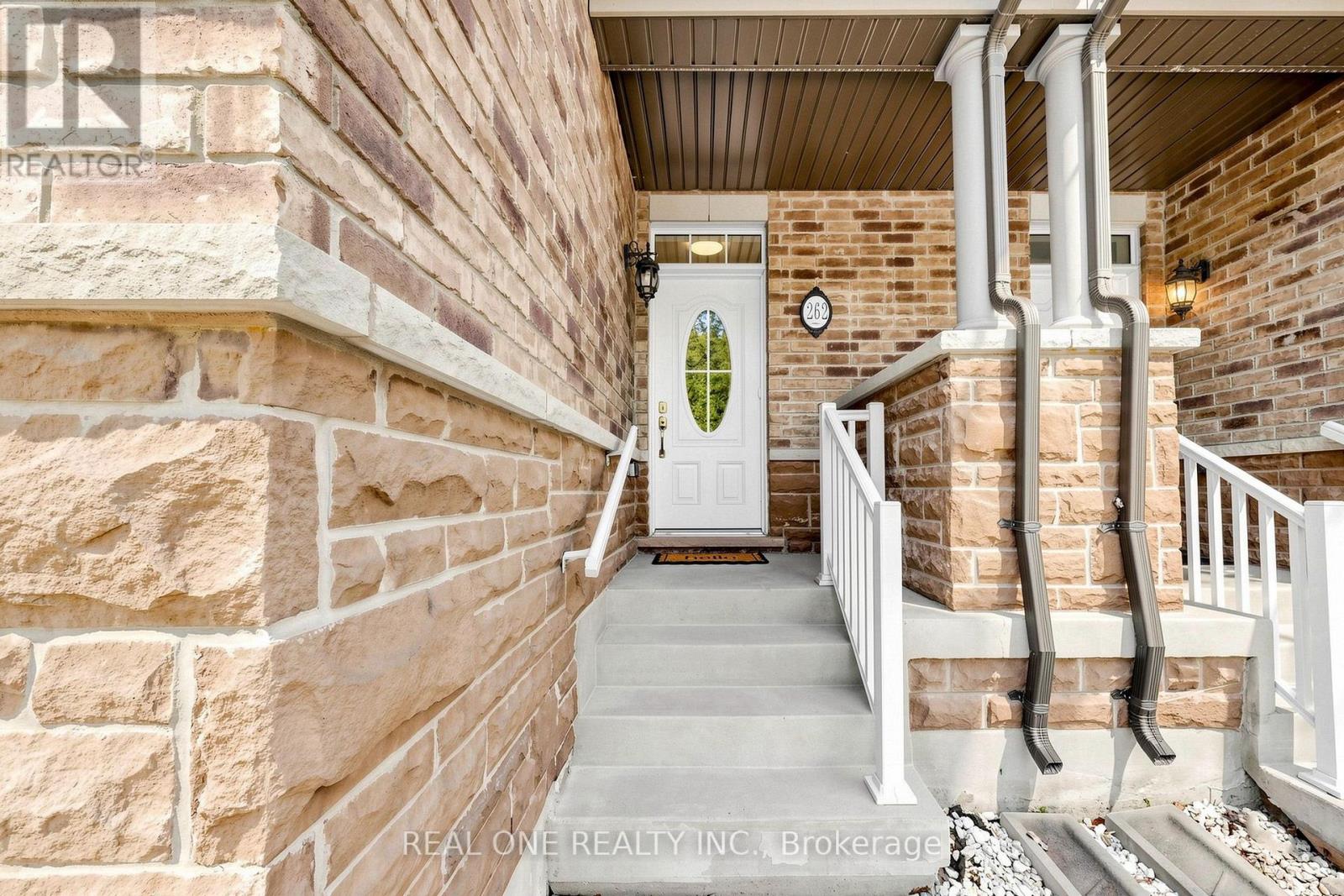 Photo of 262 CORNELL CENTRE BOULEVARD