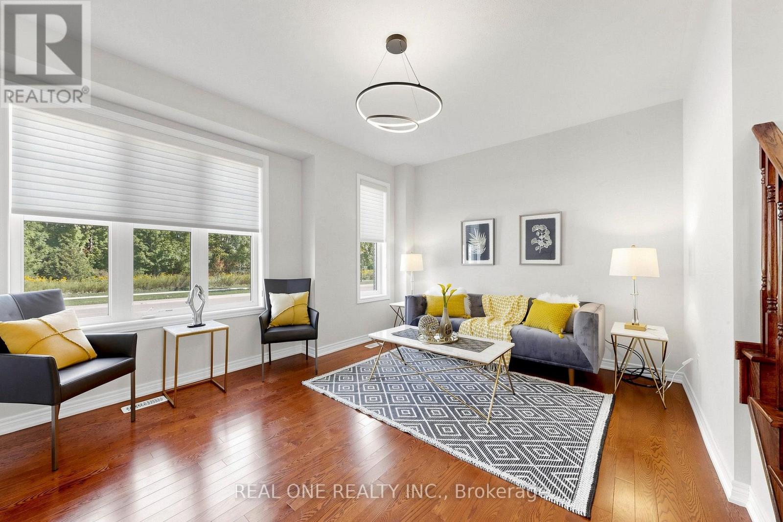 Photo of 262 CORNELL CENTRE BOULEVARD