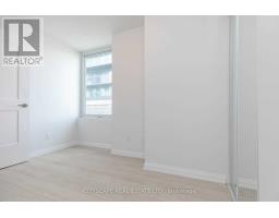 Th 01 - 1010 Portage Parkway, Vaughan, ON L4K0K3 Photo 16