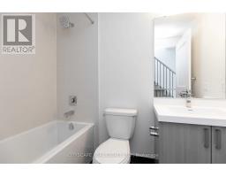 Th 01 - 1010 Portage Parkway, Vaughan, ON L4K0K3 Photo 18