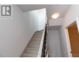 Th 01 - 1010 Portage Parkway, Vaughan, ON L4K0K3 Photo 19