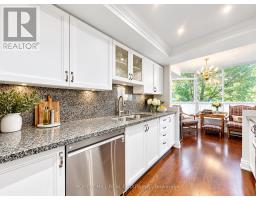 225 - 14924 Yonge Street, Aurora, ON L4G6H7 Photo 13