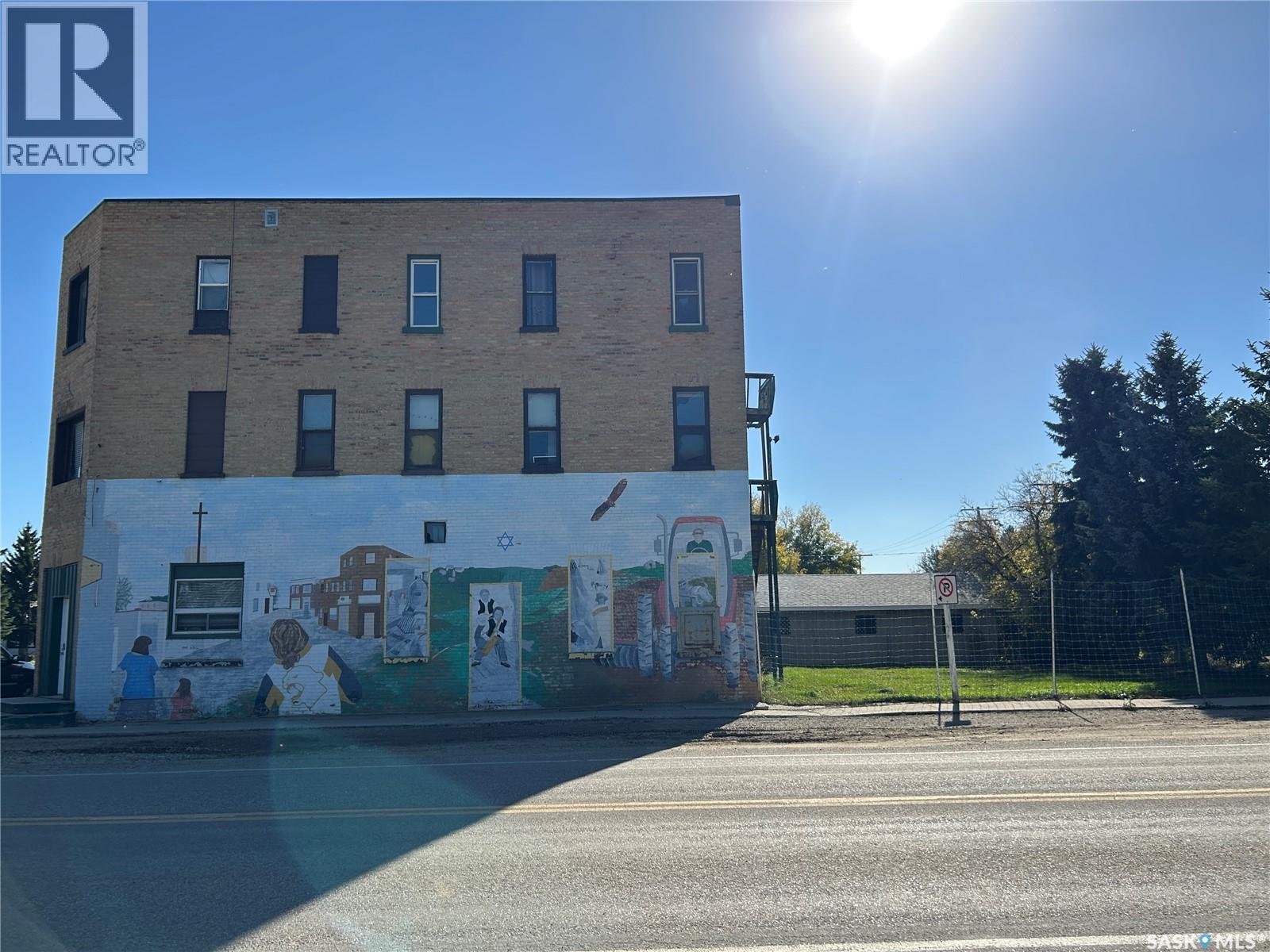 102 Main STREET, Lipton — photo 2