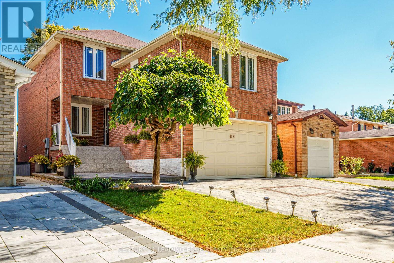 63 DANIELS CRESCENT