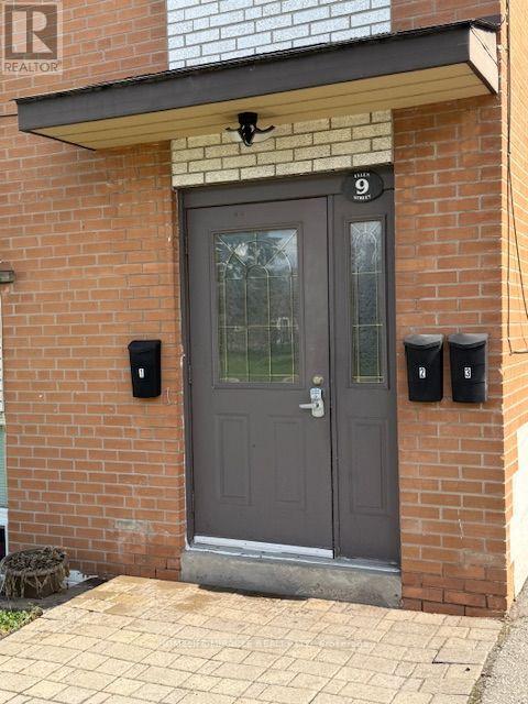 1 - 9 ELLEN STREET, Mississauga (Streetsville) — photo 2