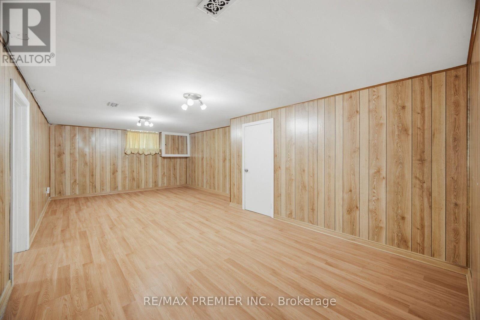 295 FALSTAFF AVENUE - Image 26